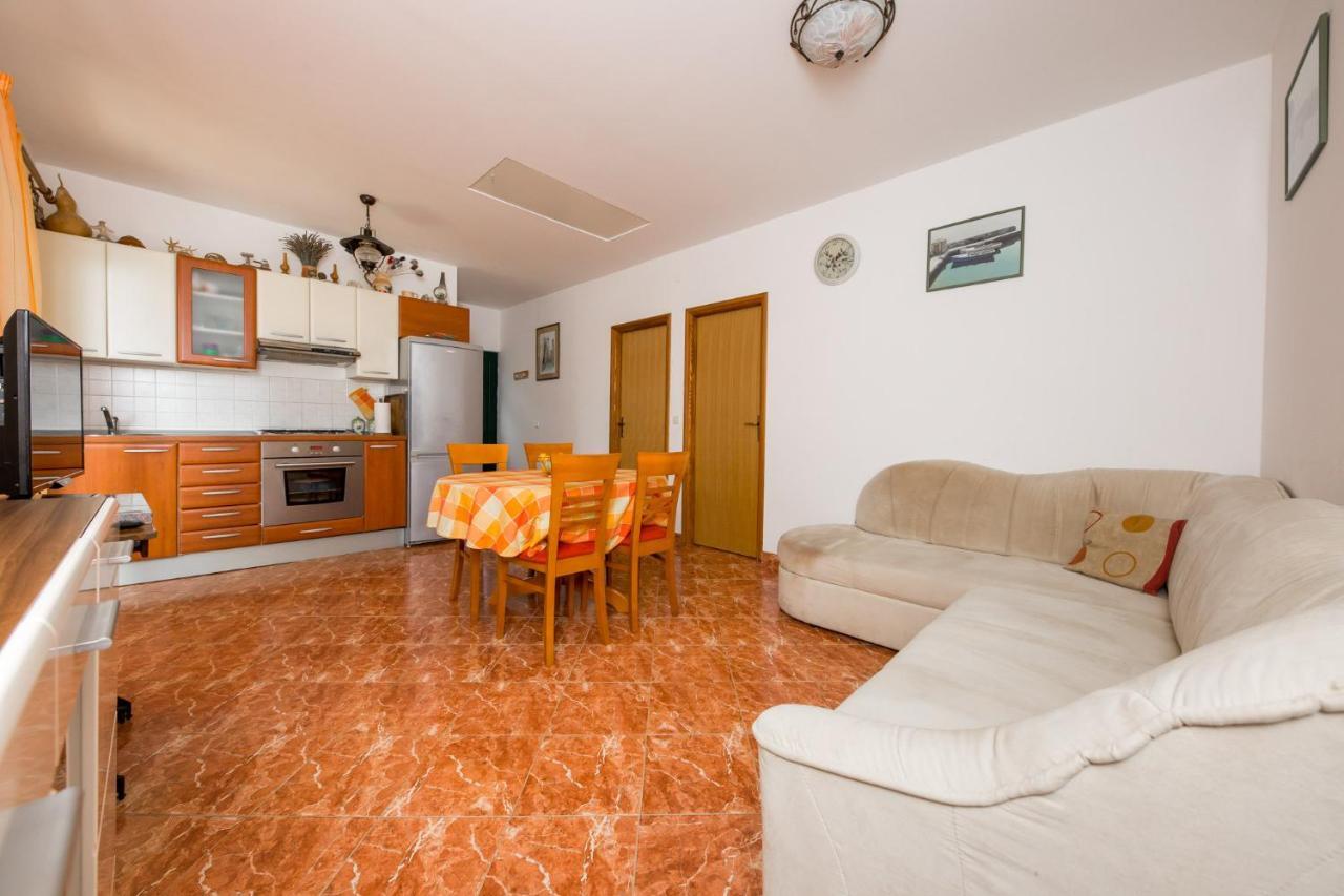 Apartament Mare&Karlo Drvenik Mali Zewnętrze zdjęcie